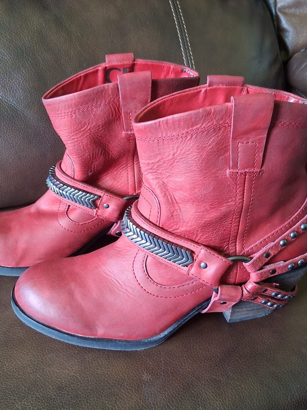Gianni Bini Women Red Leather Western Ankle Boots Decorative Harness Straps 8.5